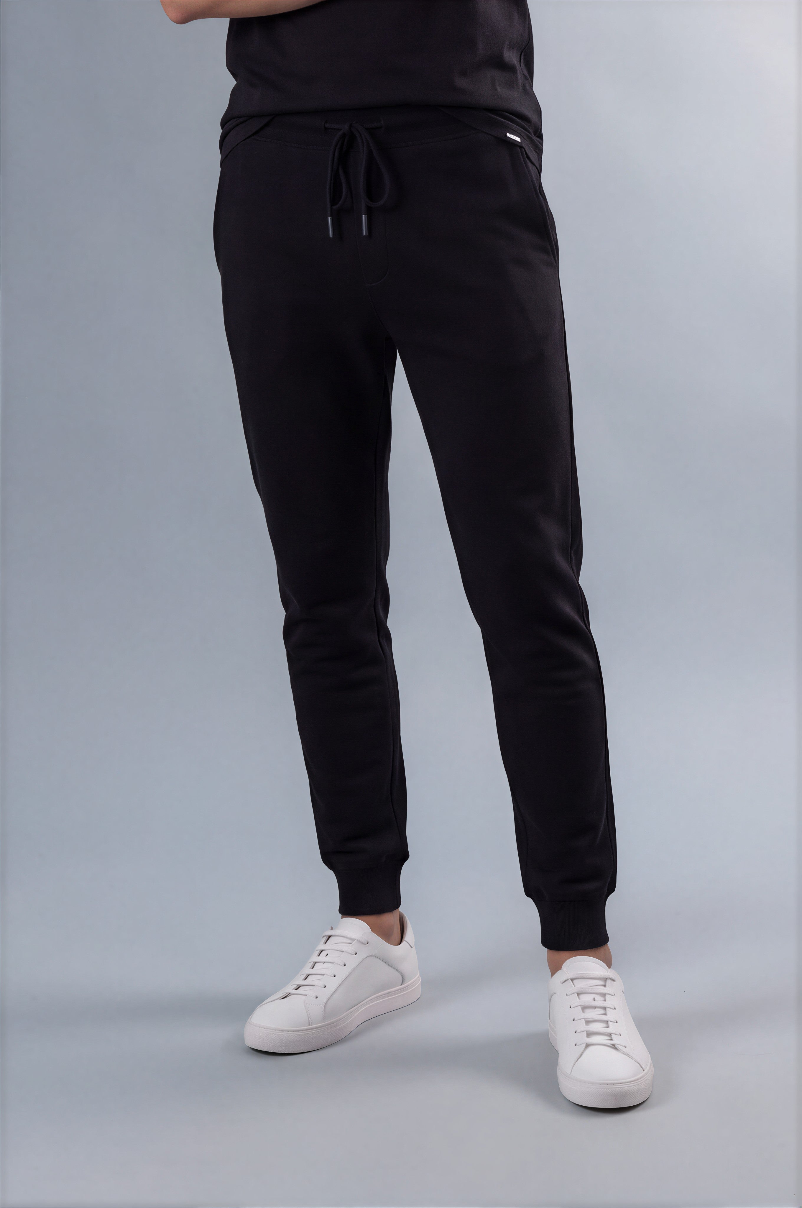 Oni Shield Black Jogger Oni Shield